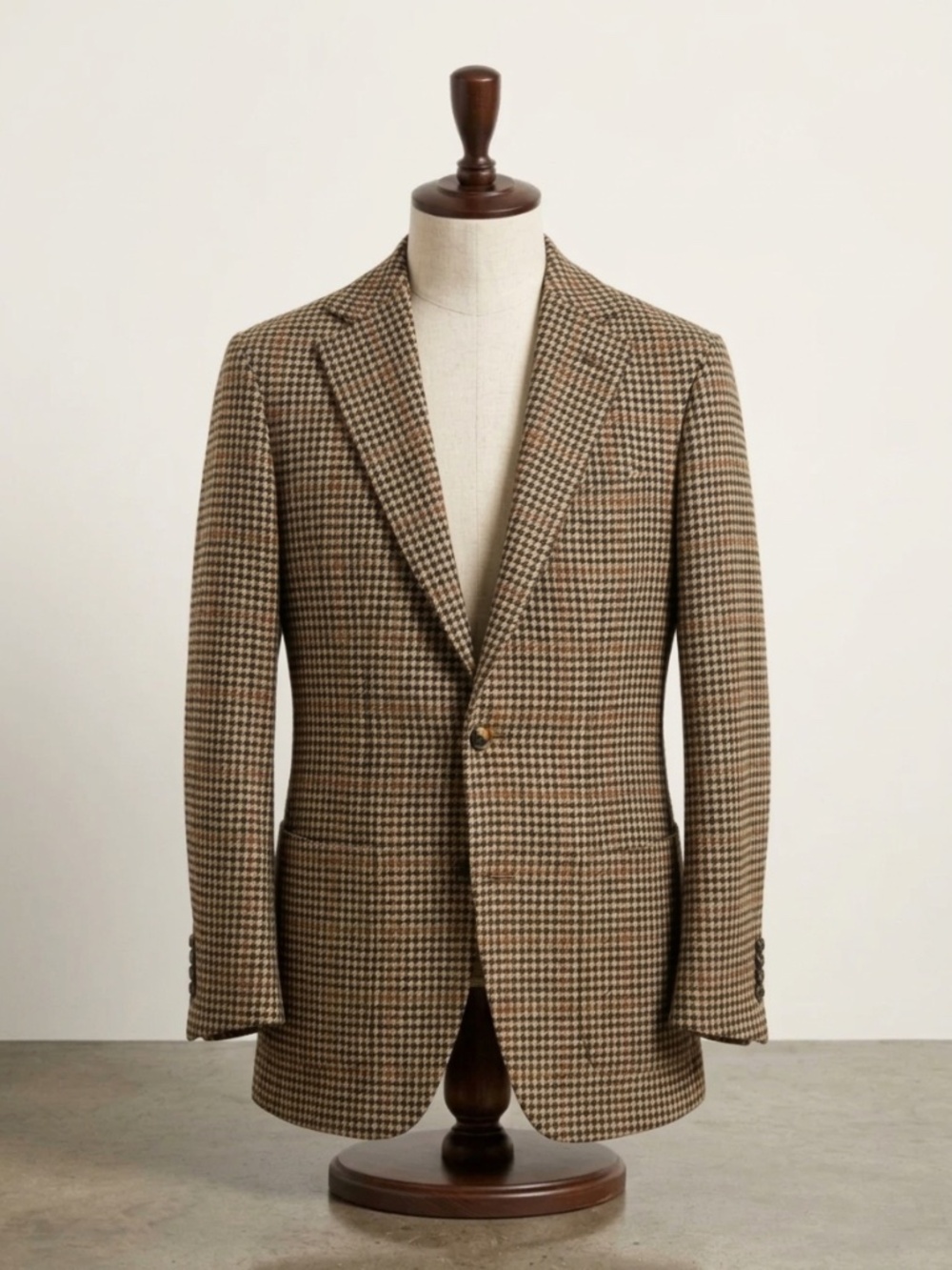 Suitsupply Havana Suit in brown/black check tailored